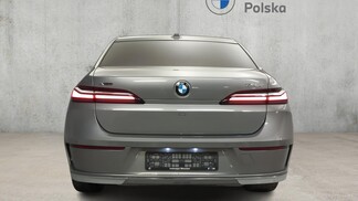 BMW Serii 7, 740