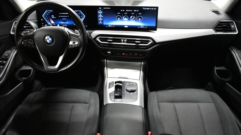 BMW Serii 3, 320