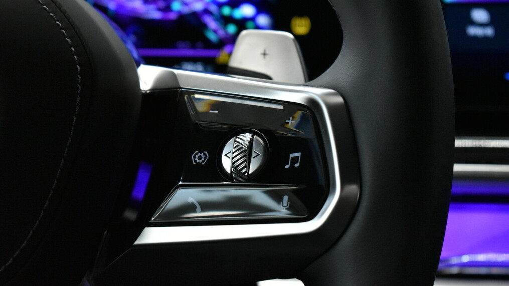 BMW Serii 7, 740