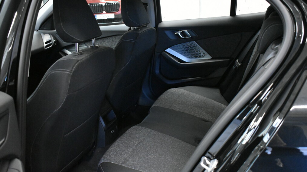 BMW Serii 1, 118