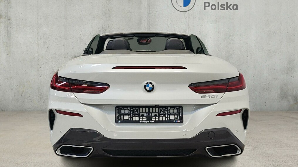 BMW Serii 8, 840