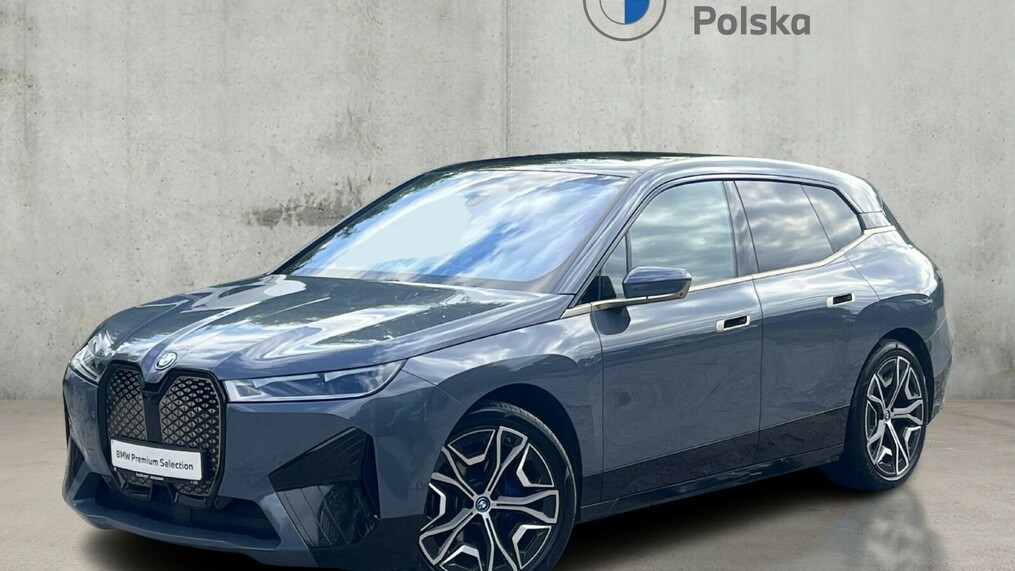 BMW iX