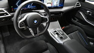 BMW Serii 3, 320