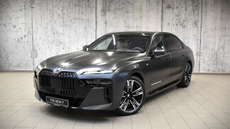 BMW Seria 7 i7