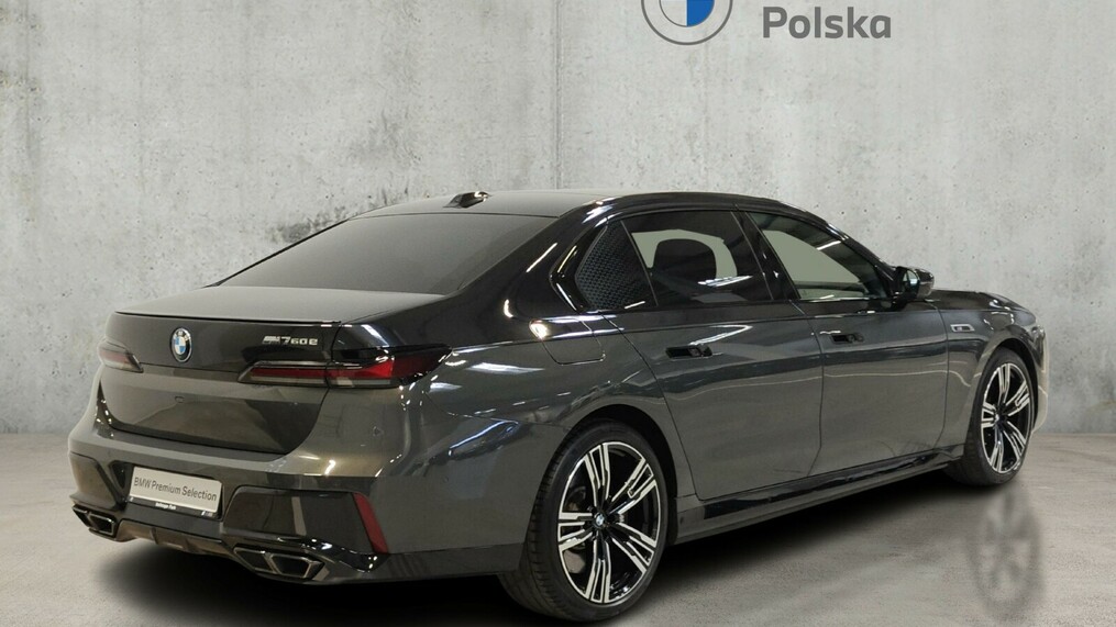 BMW Seria 7, 760