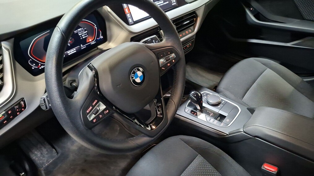 BMW Serii 1, 118