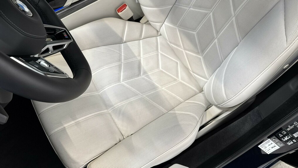 BMW Seria 7, 740