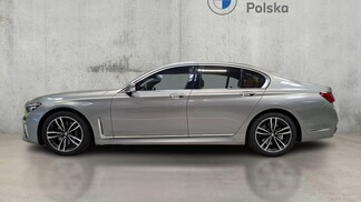 BMW Serii 7, 730