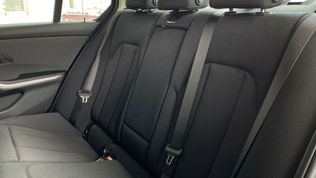 BMW Seria 3 318