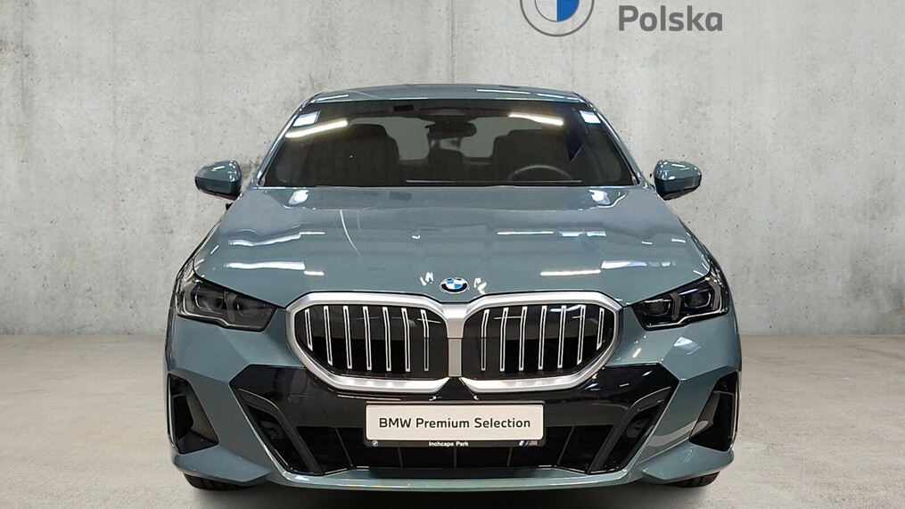 BMW Serii 5, 520