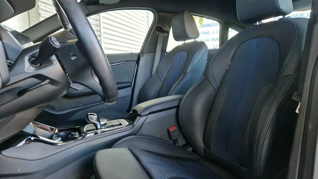 BMW Seria 2 218