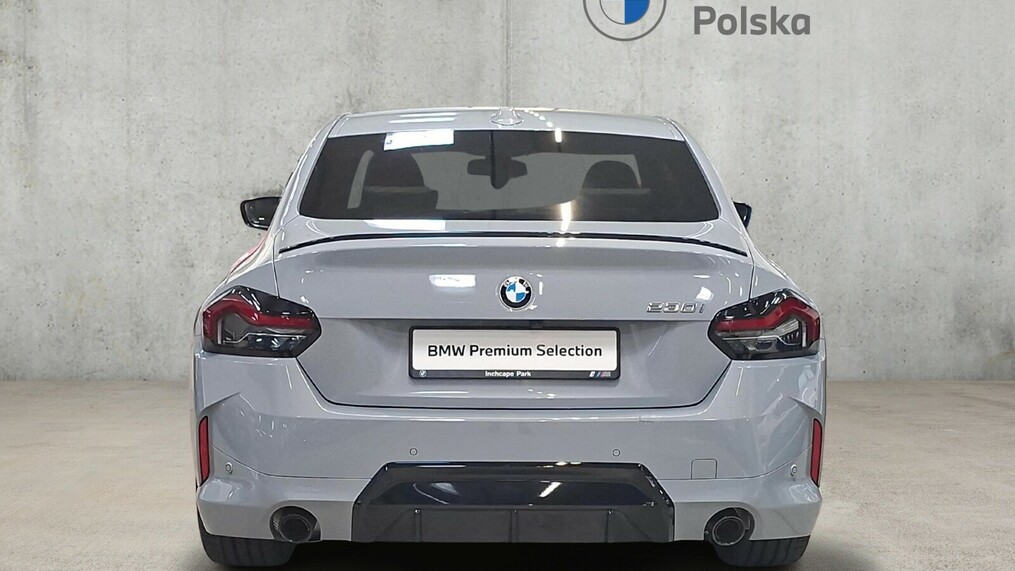 BMW Serii 2, 230
