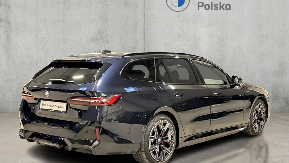 BMW Serii 5, 530