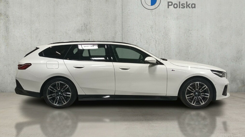 BMW Serii 5, 520