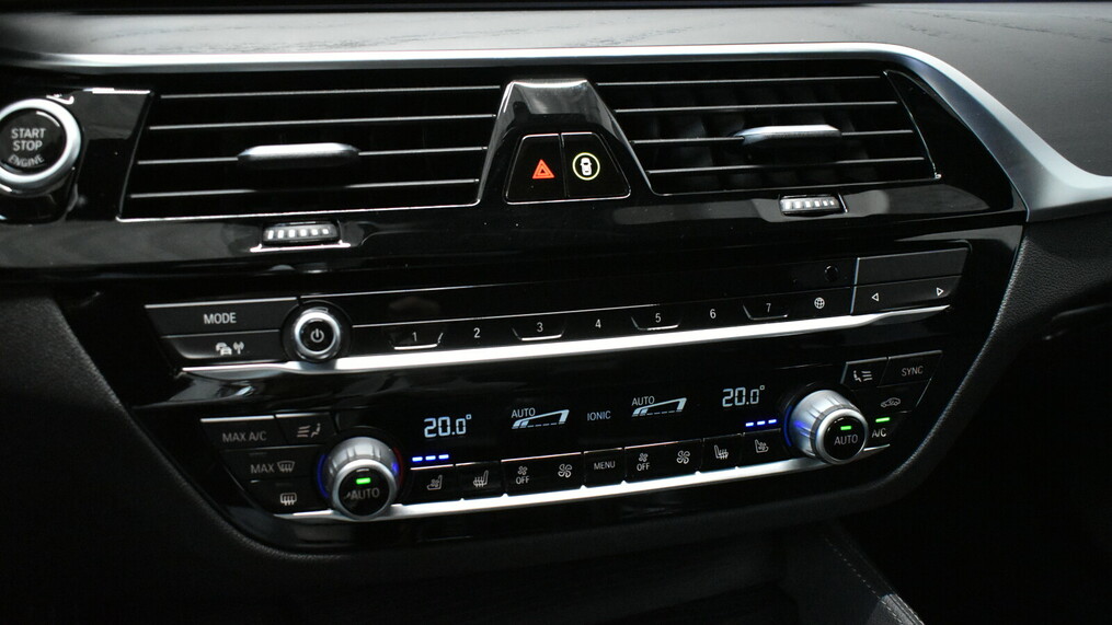 BMW Serii 5, 530