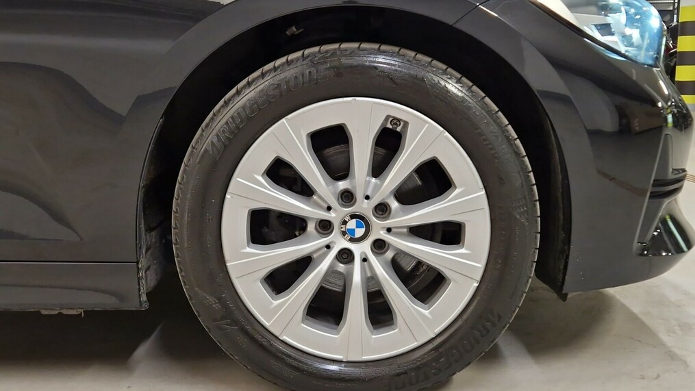 BMW Seria 3 318