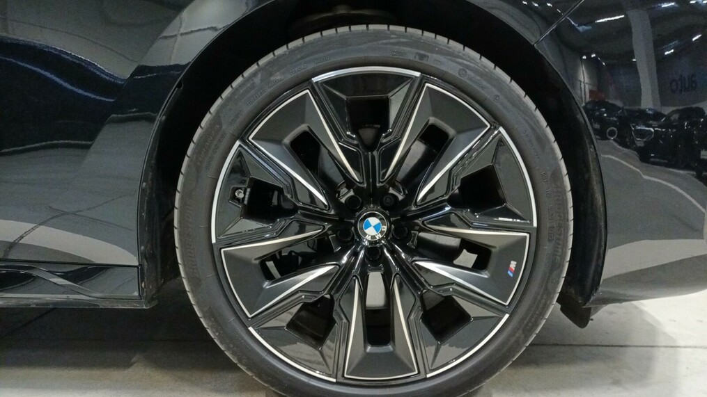 BMW Seria 7 740