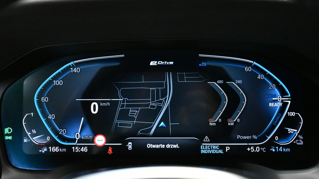 BMW Seria 3, 330