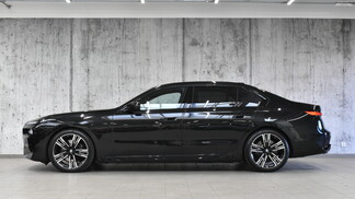 BMW Serii 7, 760