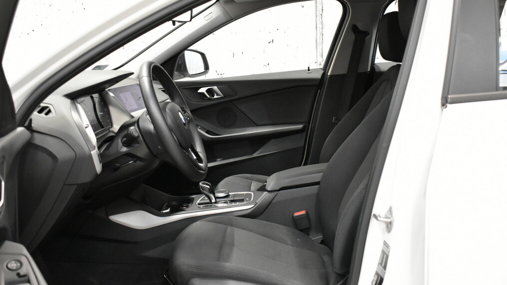 BMW Serii 1, 118