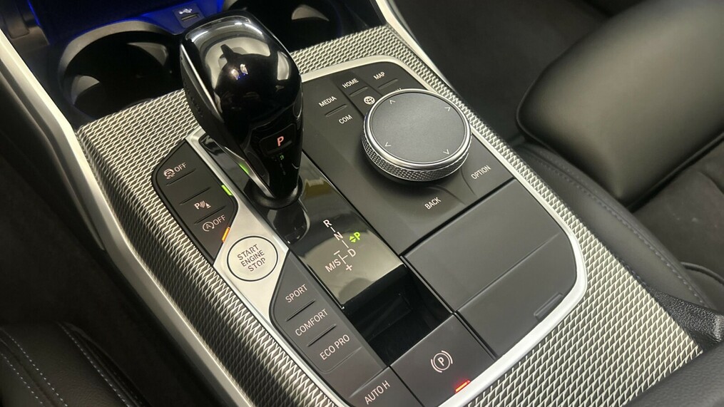 BMW Serii 3, 318