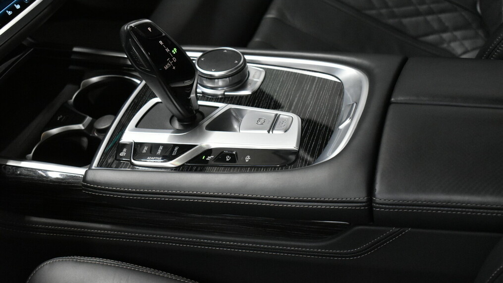 BMW Seria 7 730