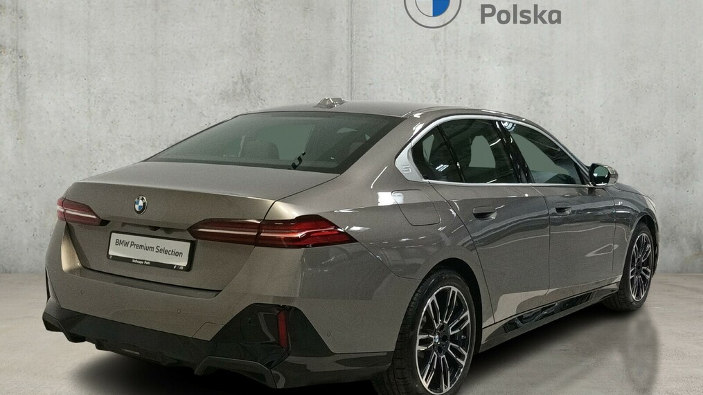 BMW Seria 5, 520