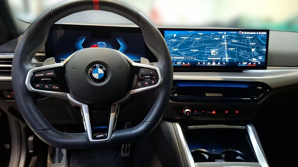 BMW Serii 2, 240
