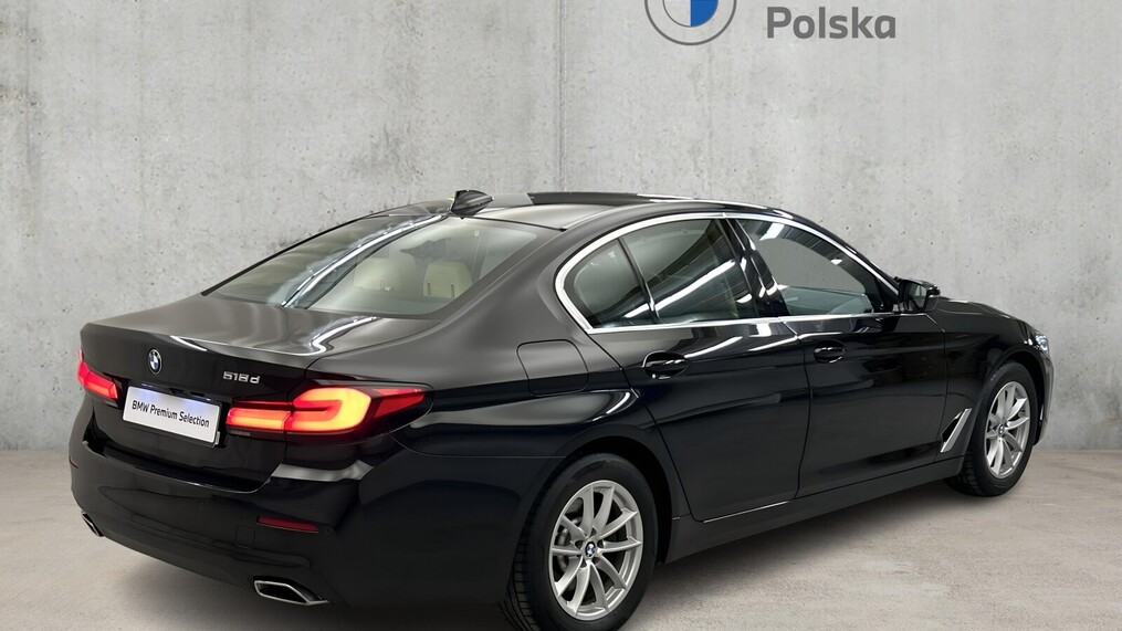 BMW Serii 5, 518