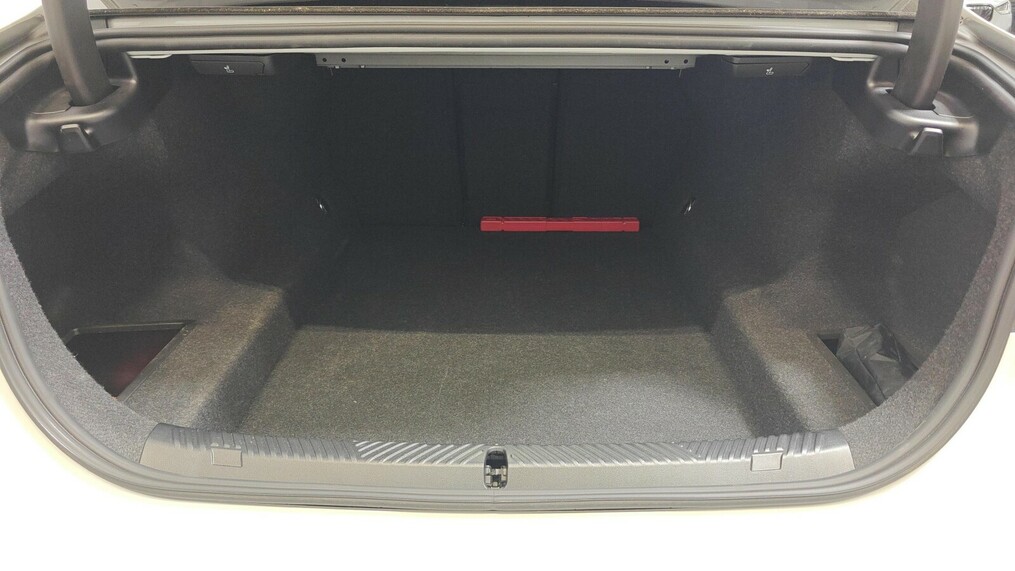 BMW Serii 5, 520