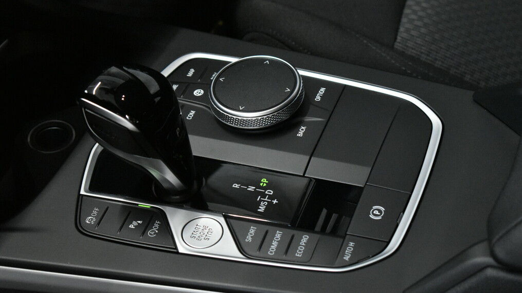 BMW Serii 1, 118