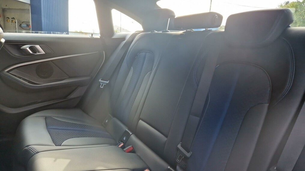 BMW Seria 2 218