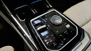 BMW Seria 7 i7