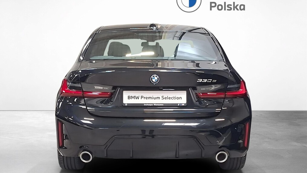 BMW Serii 3, 330