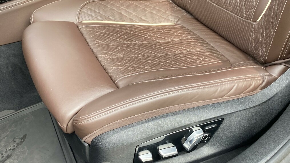 BMW Seria 7 740