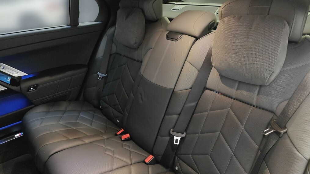 BMW Serii 7, 760