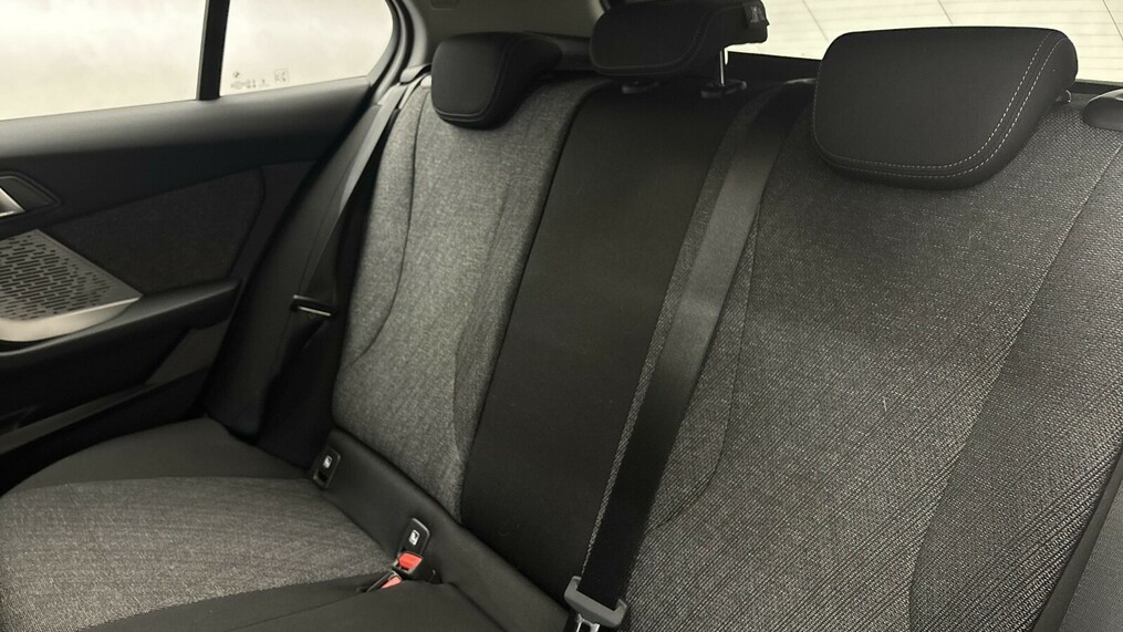 BMW Serii 1, 118