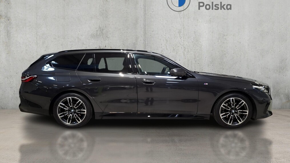 BMW Serii 5, 520