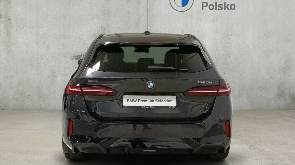 BMW Serii 5, 520