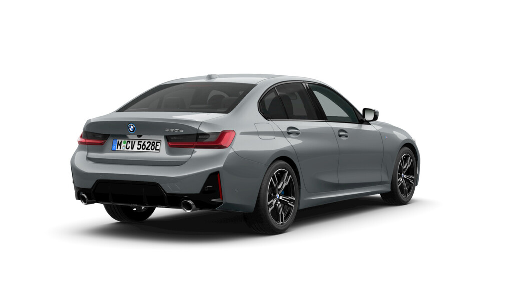 BMW Serii 3, 330