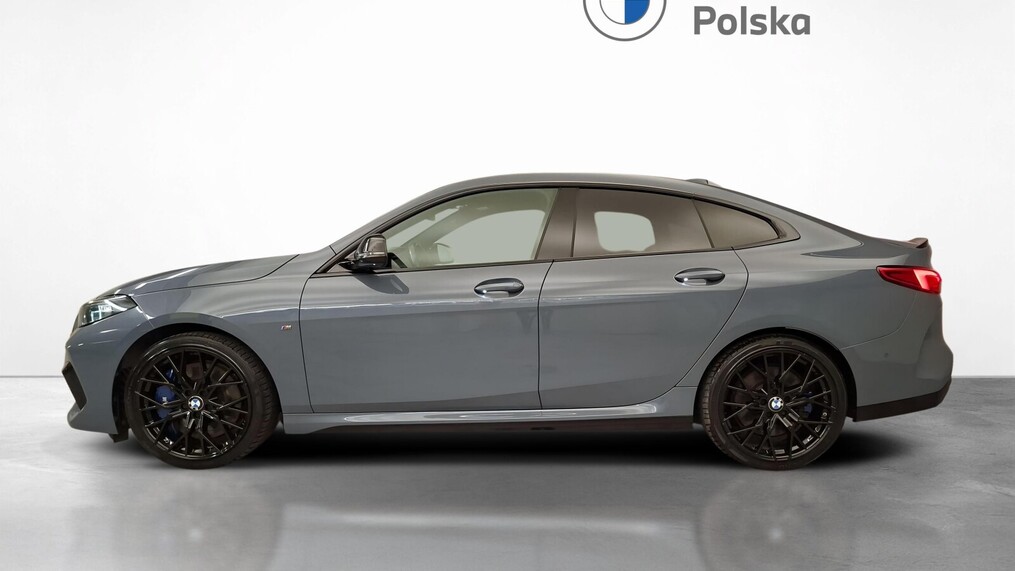 BMW Serii 2, 235