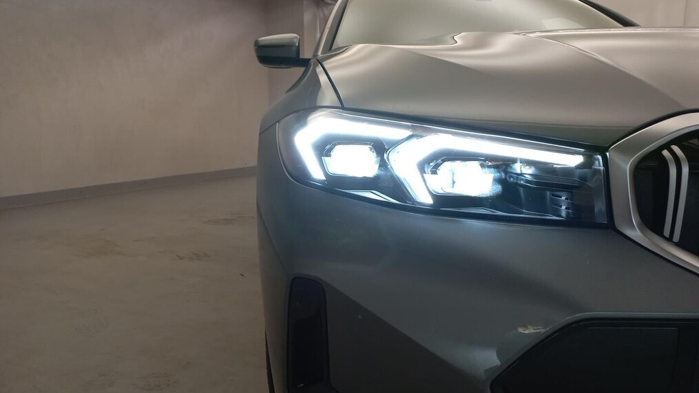 BMW Serii 3, 318