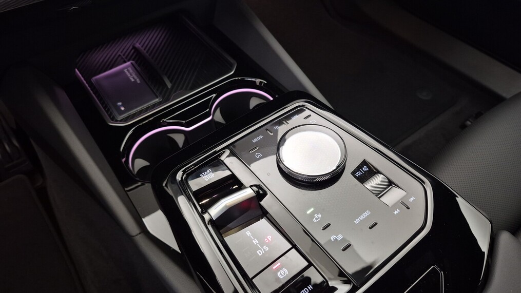 BMW Serii 5, 520