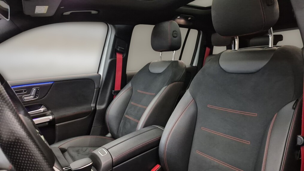 Mercedes-Benz GLB AMG 35