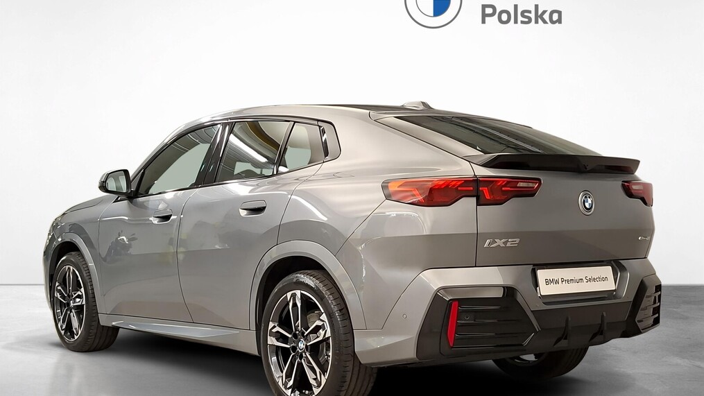 BMW iX2