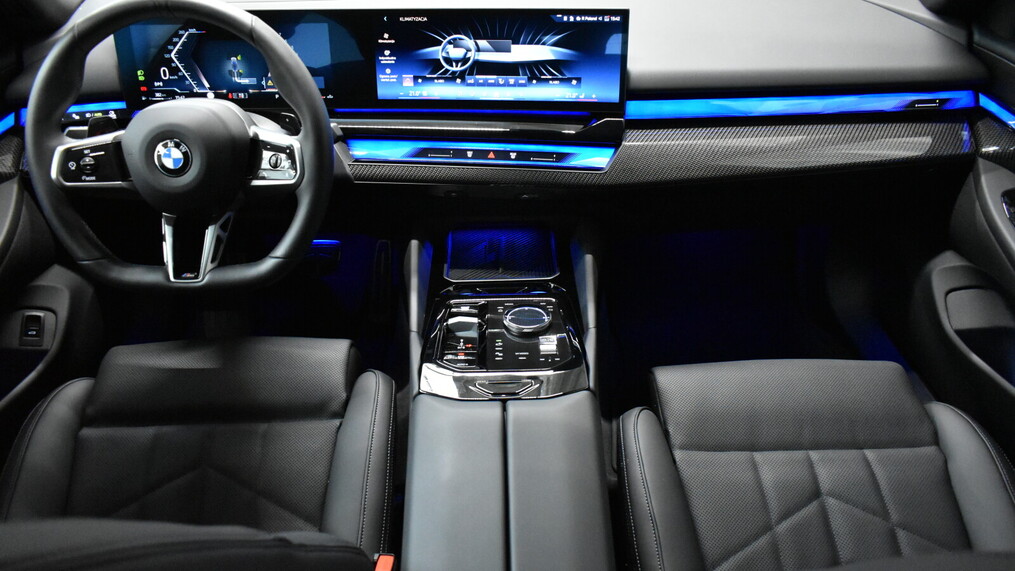 BMW Serii 5, 520