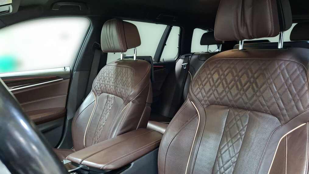 BMW Serii 5, 530