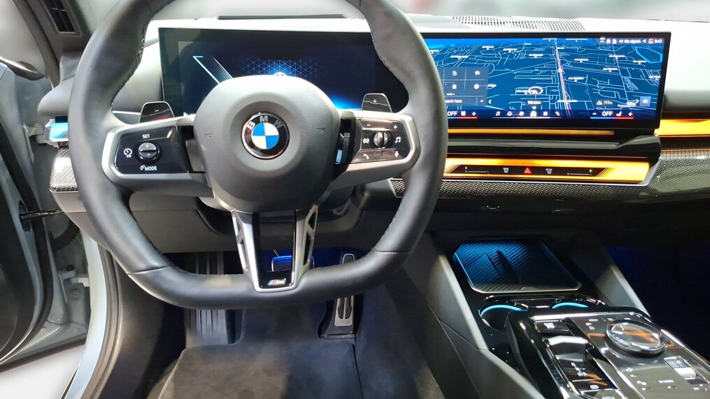 BMW Serii 5, 520