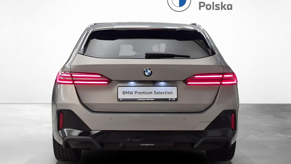 BMW Serii 5, 520