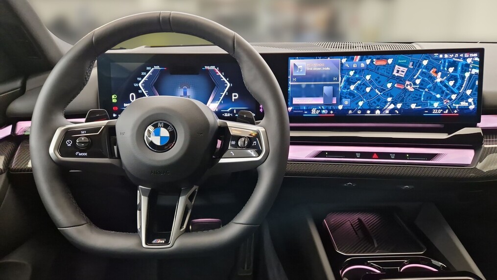 BMW Serii 5, 520